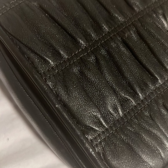100% Authentic Prada crossbody bag. Purchased at Prada outlet. Nappa Gaufre - Picture 6 of 11
